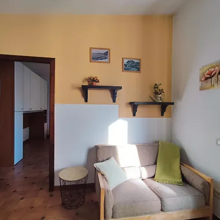 A Due Passi Dalla Spiaggia Apartment